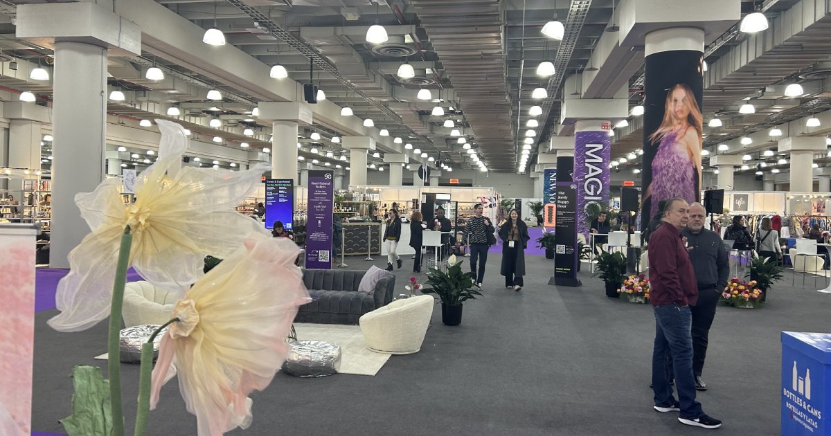 Apparel Suppliers Seek Sustainable Business image