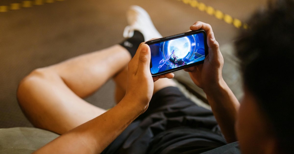 Toy Companies Focus on Digital Games image