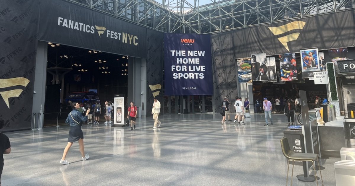 Sports and Pop Culture in Play at Fanatics Fest image